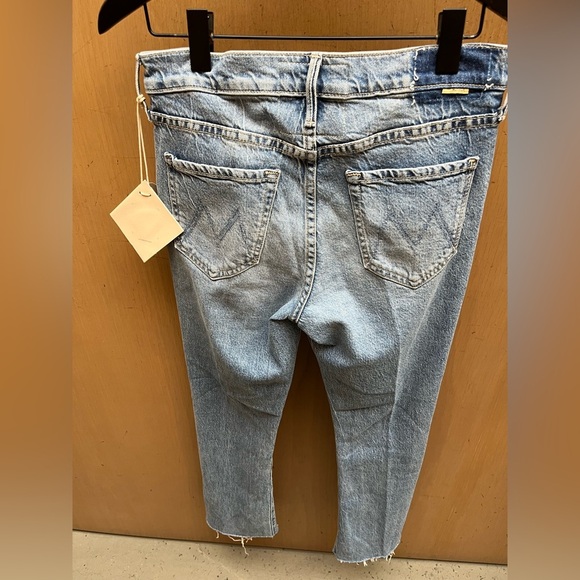 NWT MOTHER THE OUTSIDER FLOOD FRAY DENIM JEANS- ARE WE THERE YET LIGHT BLUE 28 - Picture 7 of 10